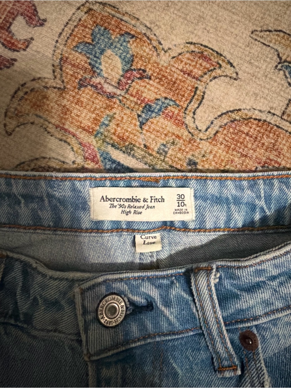 Abercrombie & Fitch Light Blue Relaxed High Rise Jeans - Picture 2 of 2